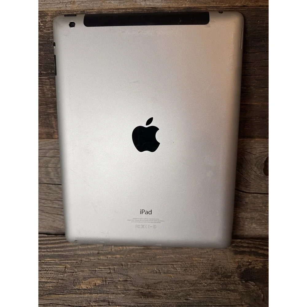 iPad 4 16G Black Silver Model‎ A 1460